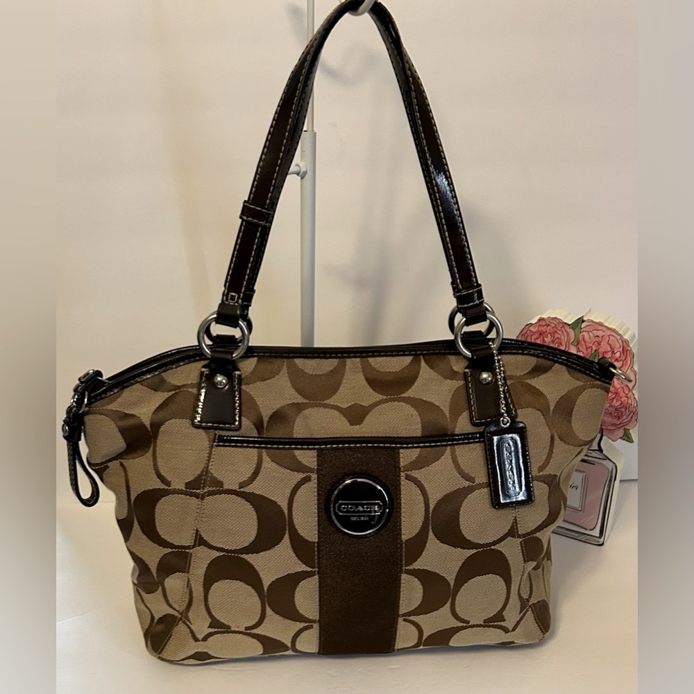 Coach signature C shoulder bag tote